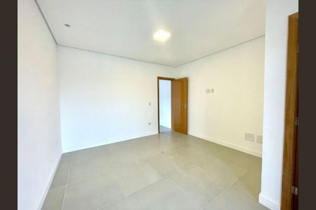 Casa à venda com 3 quartos, 189m² em Ponte Rasa, São Paulo