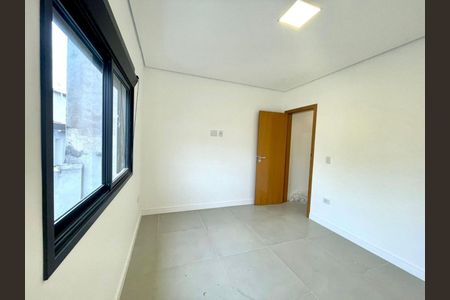 Casa à venda com 3 quartos, 189m² em Ponte Rasa, São Paulo