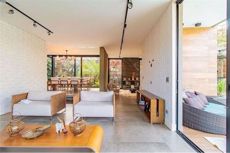 Casa à venda com 502m², 4 quartos e 4 vagas