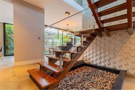 Casa à venda com 502m², 4 quartos e 4 vagas