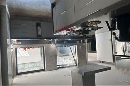 Casa à venda com 502m², 4 quartos e 4 vagas