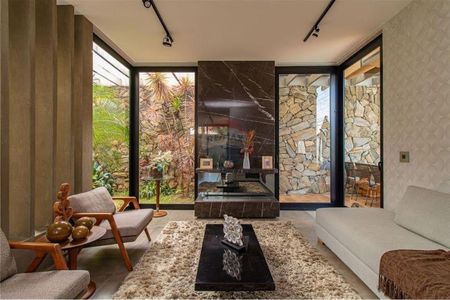 Casa à venda com 502m², 4 quartos e 4 vagas