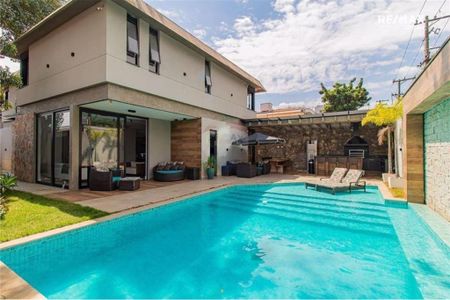 Casa à venda com 502m², 4 quartos e 4 vagas