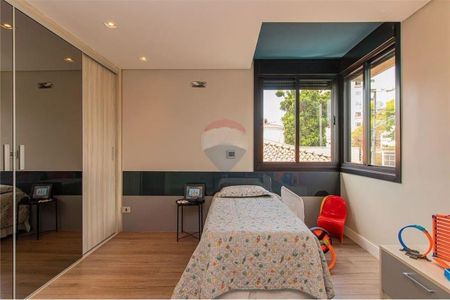 Casa à venda com 502m², 4 quartos e 4 vagas