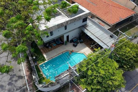 Casa à venda com 502m², 4 quartos e 4 vagas
