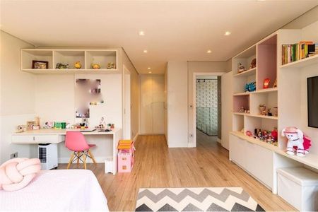 Casa à venda com 502m², 4 quartos e 4 vagas