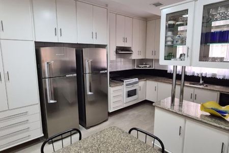 Casa à venda com 150m², 3 quartos e 2 vagas