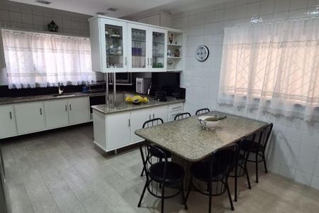 Casa à venda com 150m², 3 quartos e 2 vagas