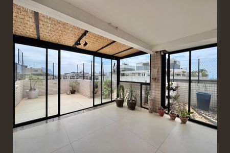 Apartamento à venda com 281m², 3 quartos e 3 vagas Apartamento à venda com 281m², 3 quartos e 3 vagasSala TV