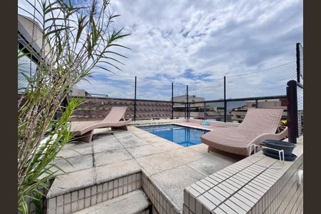 Apartamento à venda com 281m², 3 quartos e 3 vagas Apartamento à venda com 281m², 3 quartos e 3 vagasTerraço