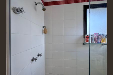 Apartamento à venda com 281m², 3 quartos e 3 vagas Apartamento à venda com 281m², 3 quartos e 3 vagasBanheiro da Suíte 2