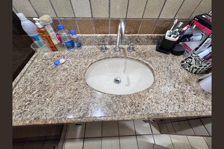 Apartamento à venda com 281m², 3 quartos e 3 vagas Apartamento à venda com 281m², 3 quartos e 3 vagasBanheiro da Suíte 3