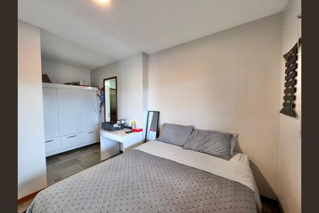 Apartamento à venda com 281m², 3 quartos e 3 vagas Apartamento à venda com 281m², 3 quartos e 3 vagasSuíte 3