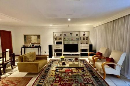 Apartamento à venda com 348m², 4 quartos e 3 vagas