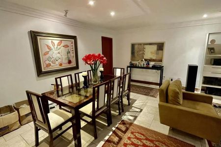 Apartamento à venda com 348m², 4 quartos e 3 vagas