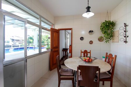 Apartamento à venda com 296m², 4 quartos e 2 vagasCopa