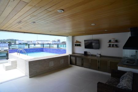 Apartamento à venda com 331m², 4 quartos e 3 vagas Apartamento à venda com 331m², 4 quartos e 3 vagasEspaço Gourmet