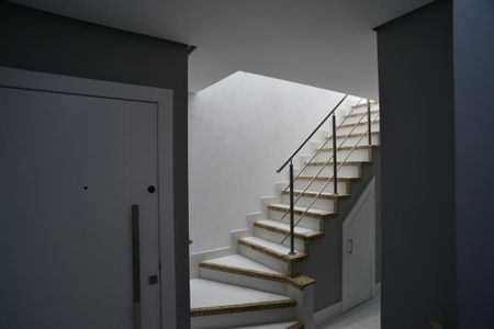 Apartamento à venda com 331m², 4 quartos e 3 vagas Apartamento à venda com 331m², 4 quartos e 3 vagasCorredor