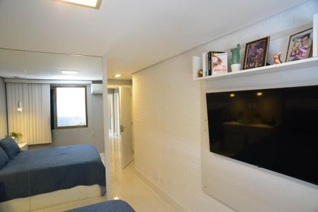 Apartamento à venda com 331m², 4 quartos e 3 vagas Apartamento à venda com 331m², 4 quartos e 3 vagasSuíte 2