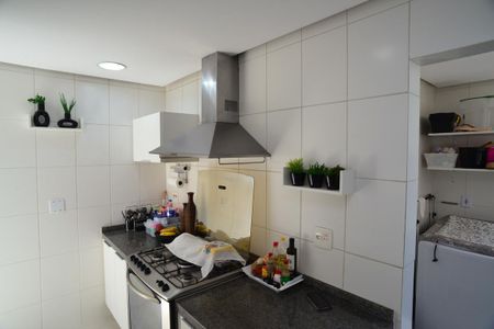 Apartamento à venda com 331m², 4 quartos e 3 vagas Apartamento à venda com 331m², 4 quartos e 3 vagasCozinha