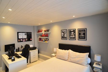 Apartamento à venda com 331m², 4 quartos e 3 vagas Apartamento à venda com 331m², 4 quartos e 3 vagasSuíte