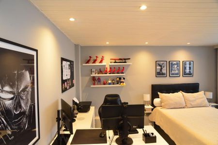 Apartamento à venda com 331m², 4 quartos e 3 vagas Apartamento à venda com 331m², 4 quartos e 3 vagasSuíte