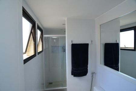 Apartamento à venda com 331m², 4 quartos e 3 vagas Apartamento à venda com 331m², 4 quartos e 3 vagasBanheiro Social