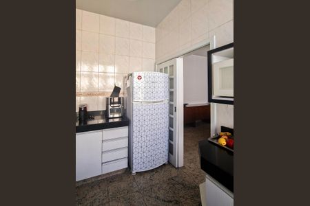 Apartamento à venda com 151m², 3 quartos e sem vagaCozinha