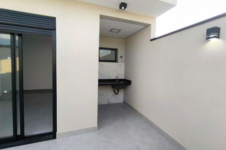 Casa à venda com 115m², 3 quartos e 2 vagas Casa à venda com 115m², 3 quartos e 2 vagasÁrea de Serviço