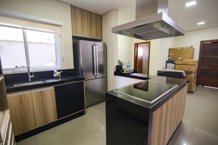 Casa de condomínio para alugar com 150m², 3 quartos e 2 vagasCozinha