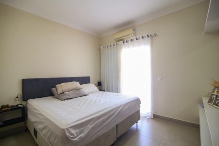 Casa de condomínio para alugar com 150m², 3 quartos e 2 vagasSuite