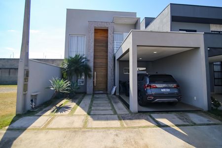Casa de condomínio para alugar com 150m², 3 quartos e 2 vagasFachada