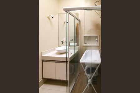 Casa de condomínio para alugar com 150m², 3 quartos e 2 vagasBanheiro