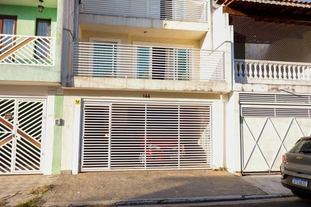 Casa à venda com 250m², 3 quartos e 3 vagasFachada