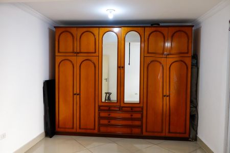 Casa à venda com 250m², 3 quartos e 3 vagasSuíte 1