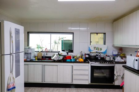 Casa à venda com 250m², 3 quartos e 3 vagasCozinha