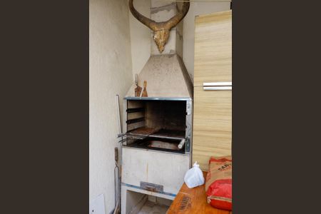 Casa à venda com 250m², 3 quartos e 3 vagasÁrea comum - Churrasqueira