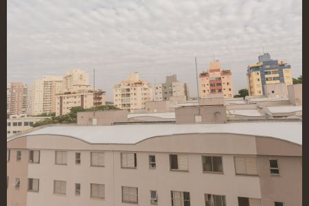 Apartamento à venda com 80m², 3 quartos e 2 vagasVista da Suíte