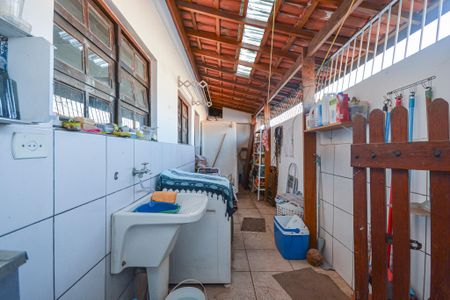 Casa à venda com 115m², 3 quartos e 2 vagasÁrea de Serviço