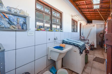 Casa à venda com 115m², 3 quartos e 2 vagasÁrea de Serviço