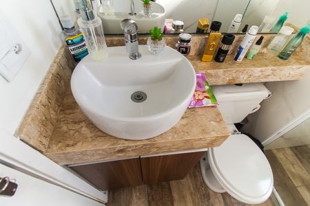 Apartamento à venda com 50m², 2 quartos e 1 vaga Apartamento à venda com 50m², 2 quartos e 1 vagaBanheiro