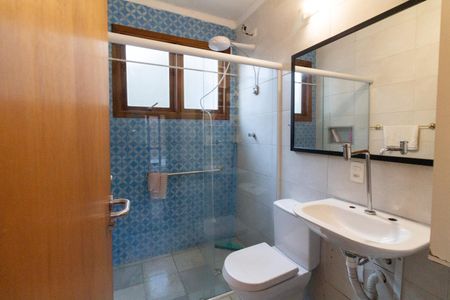 Casa à venda com 310m², 3 quartos e 2 vagasBanheiro