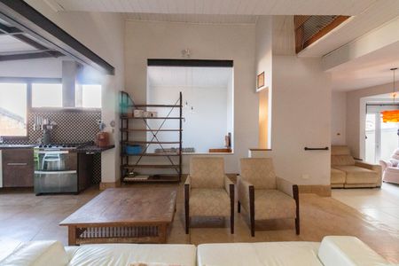 Casa à venda com 310m², 3 quartos e 2 vagasSala