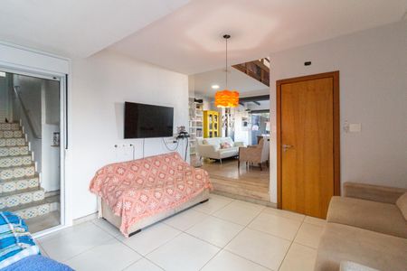 Casa à venda com 310m², 3 quartos e 2 vagasSala