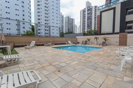 Apartamento à venda com 70m², 3 quartos e 1 vaga Apartamento à venda com 70m², 3 quartos e 1 vagaÁrea comum - Piscina