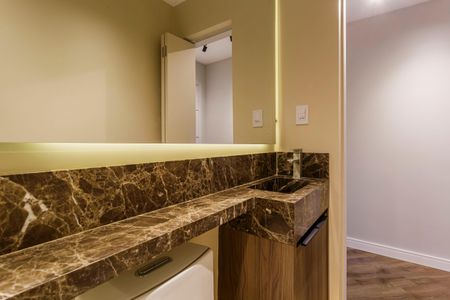 Apartamento à venda com 70m², 3 quartos e 1 vaga Apartamento à venda com 70m², 3 quartos e 1 vagaBanheiro 2