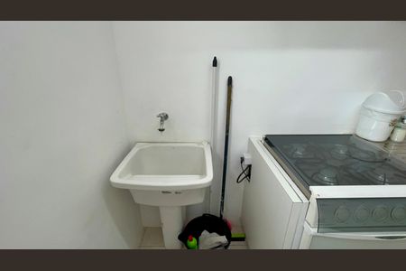 Apartamento para alugar com 130m², 2 quartos e 1 vagaÁrea de Serviço