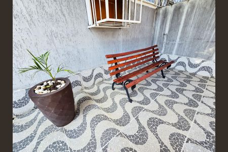 Apartamento à venda com 73m², 2 quartos e sem vagaÁrea comum