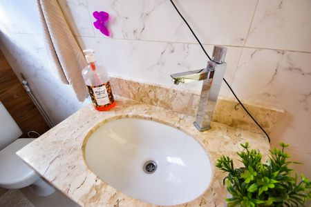 Apartamento à venda com 73m², 2 quartos e sem vagaBanheiro