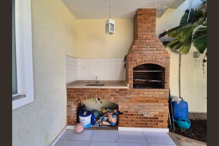 Casa de condomínio à venda com 180m², 3 quartos e 2 vagasÁrea externa